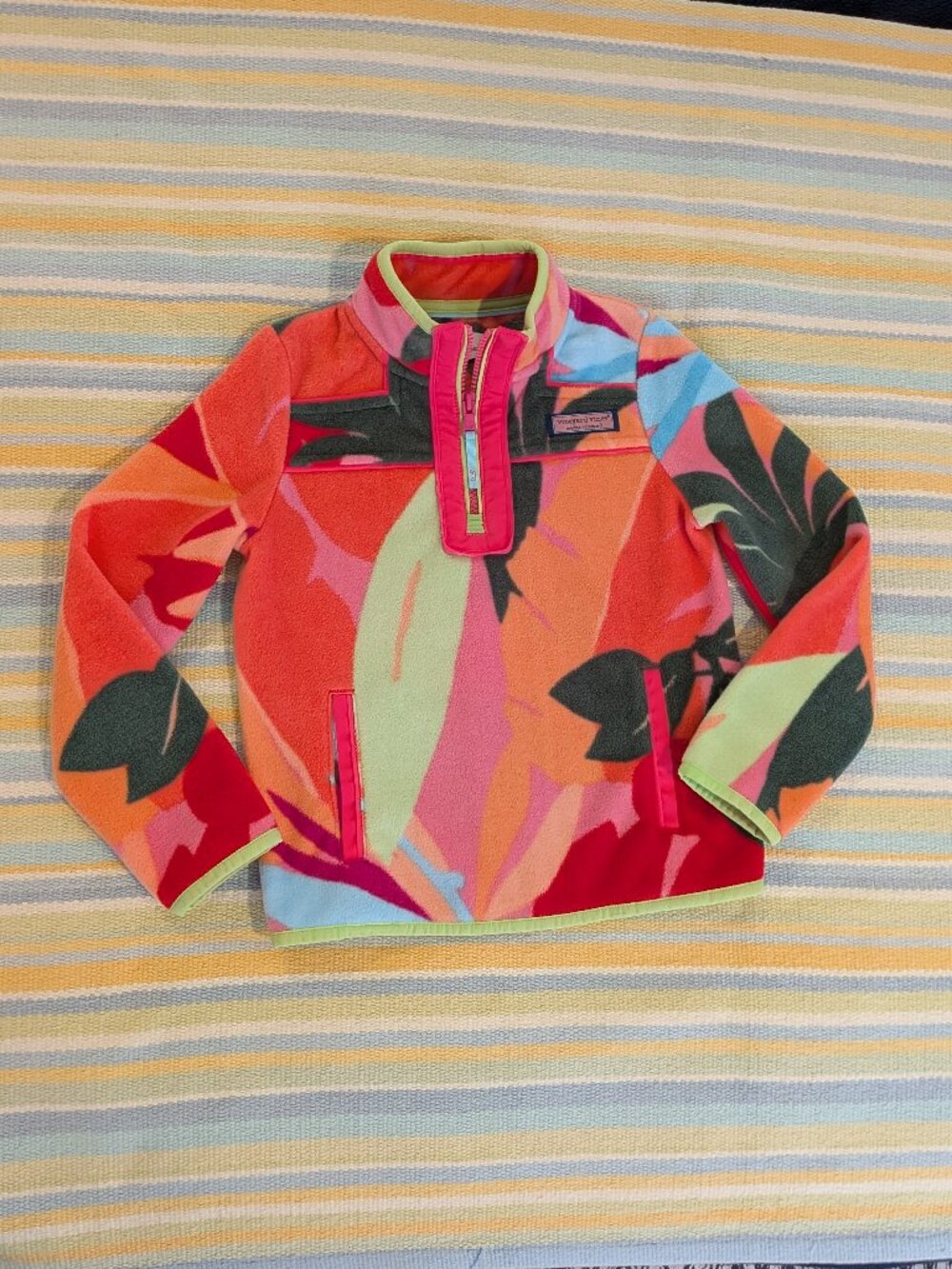 ✨ Girls Vineyard Vines tropical print fleece pullover XS 5-6 (RARE PRINT!)